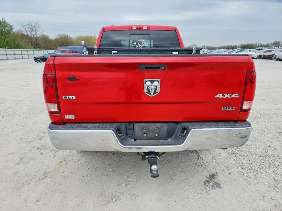 2013 RAM 1500 SLT  