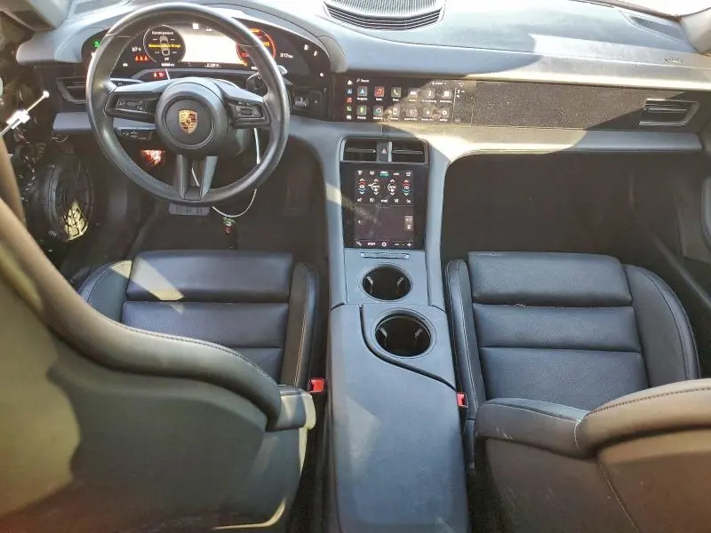 2021 PORSCHE TAYCAN   
