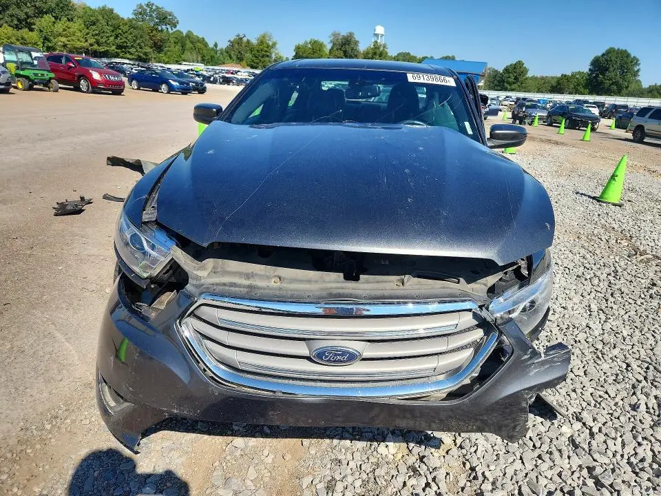 2016 FORD TAURUS SEL  