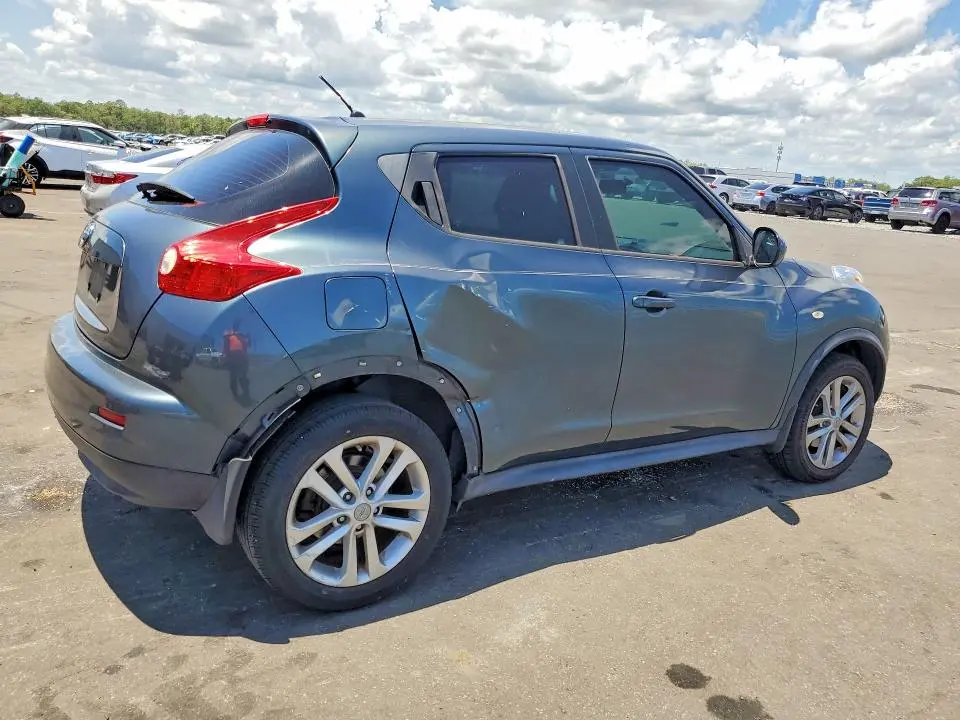 2013 NISSAN JUKE S  