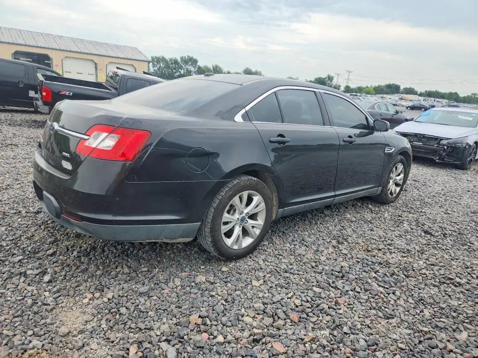 2010 FORD TAURUS SEL  
