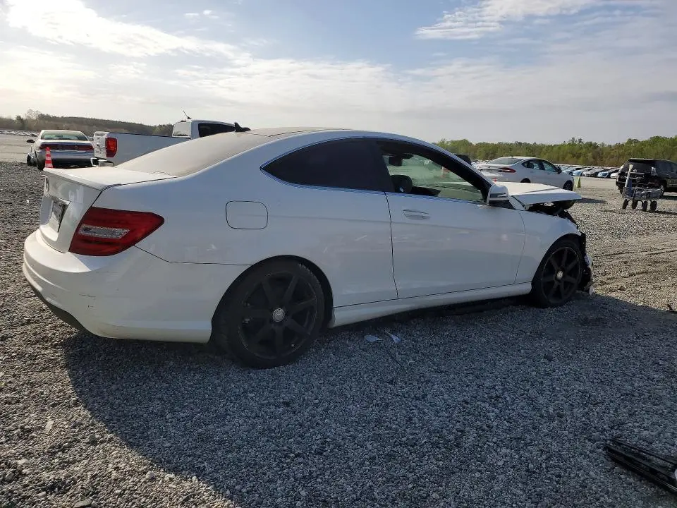 2015 MERCEDES-BENZ C 250  