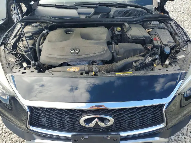2017 INFINITI QX30 PREMIUM  