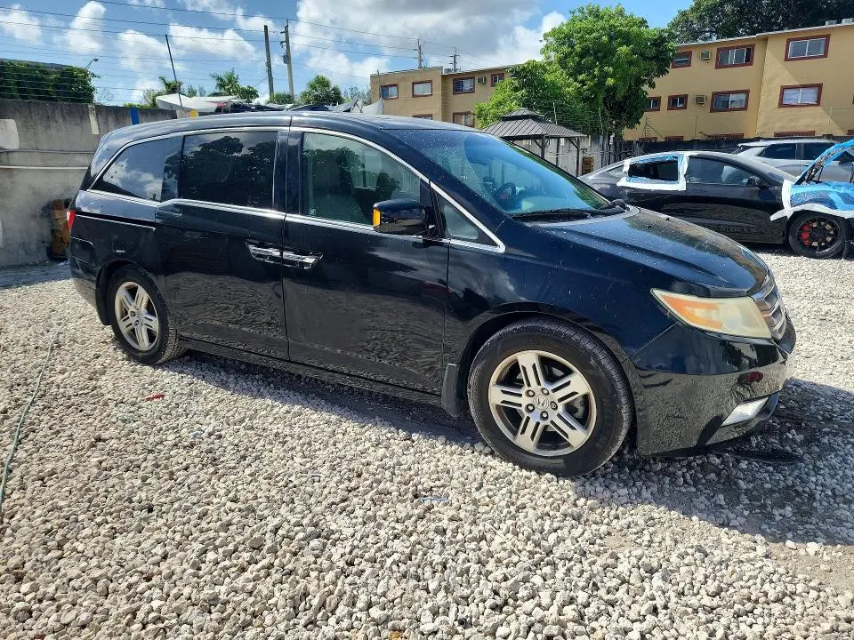 2011 HONDA ODYSSEY TOURING  