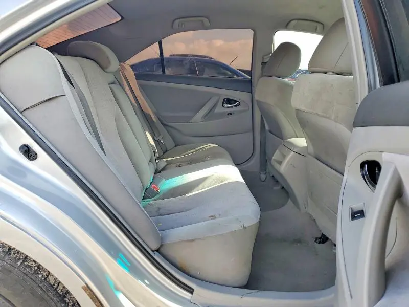 2011 TOYOTA CAMRY LE  