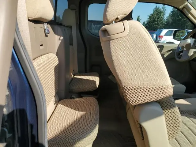 2011 NISSAN FRONTIER SV  