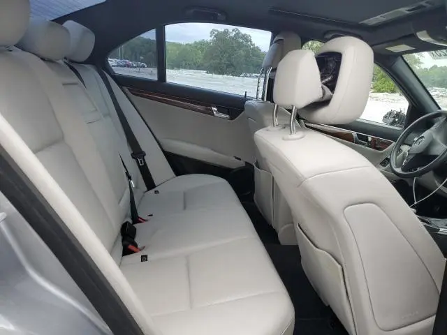 2011 MERCEDES-BENZ C 300  