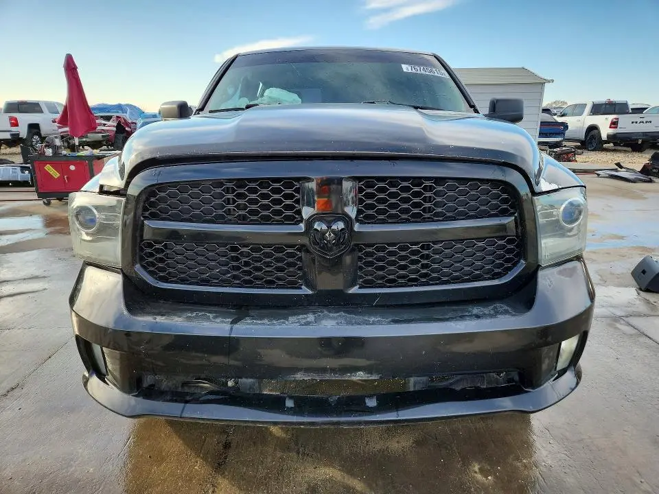2014 RAM 1500 ST  