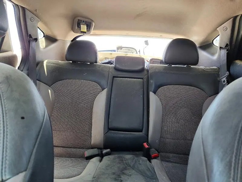 2011 HYUNDAI TUCSON GLS  
