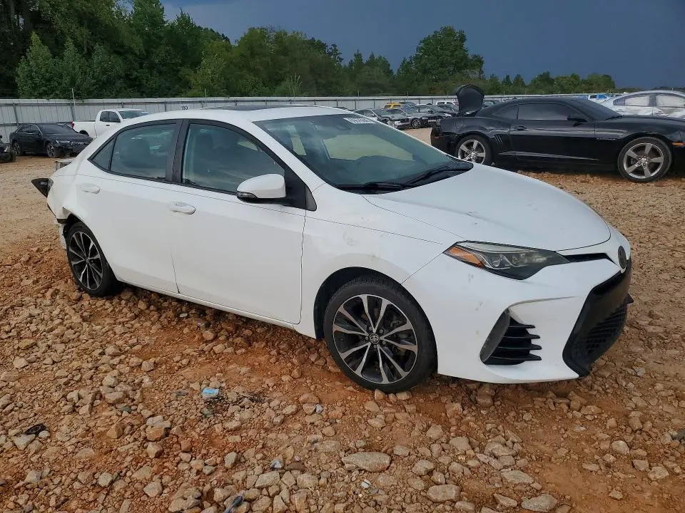 2017 TOYOTA COROLLA SE  