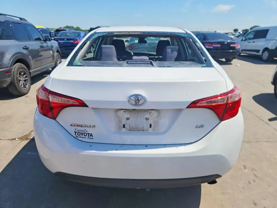 2018 TOYOTA COROLLA LE  
