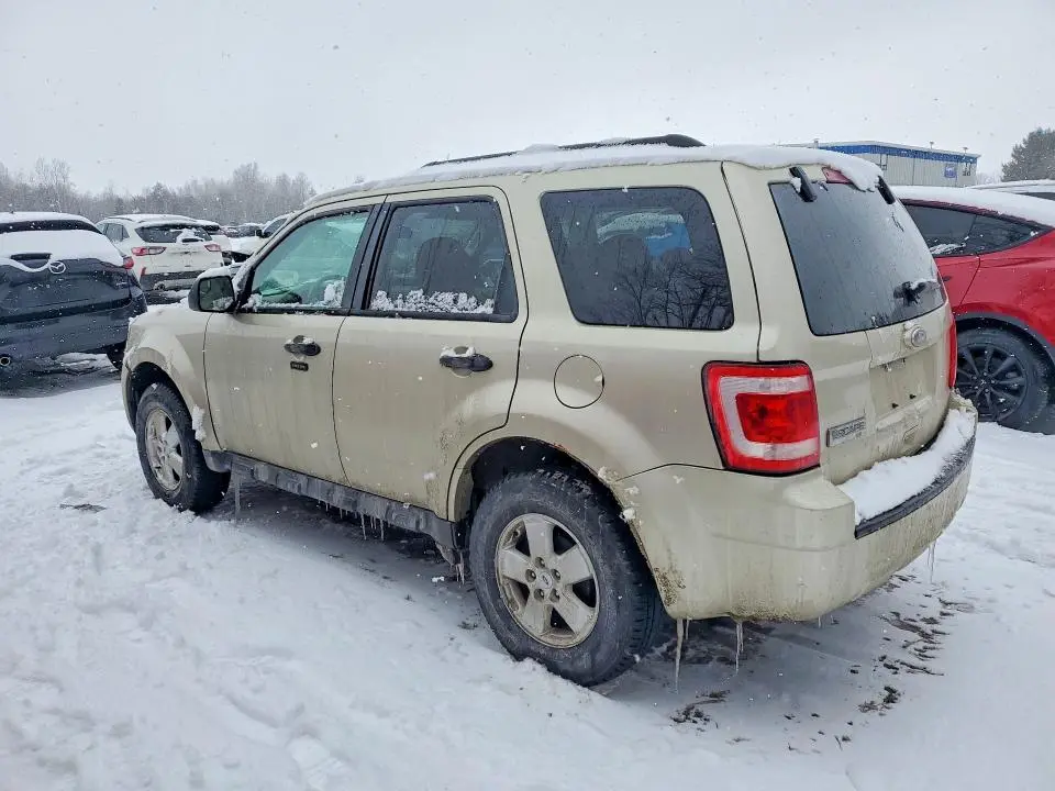 2011 FORD ESCAPE XLT  