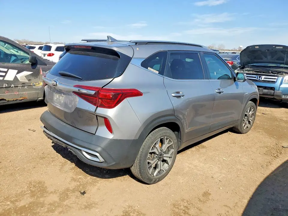 2021 KIA SELTOS EX  