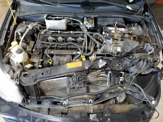 2011 FORD FOCUS SE  