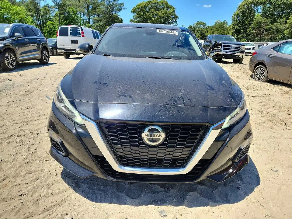 2021 NISSAN ALTIMA SV  