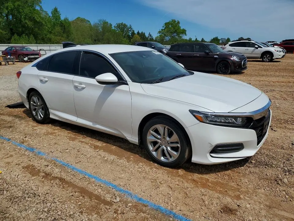 2018 HONDA ACCORD LX  