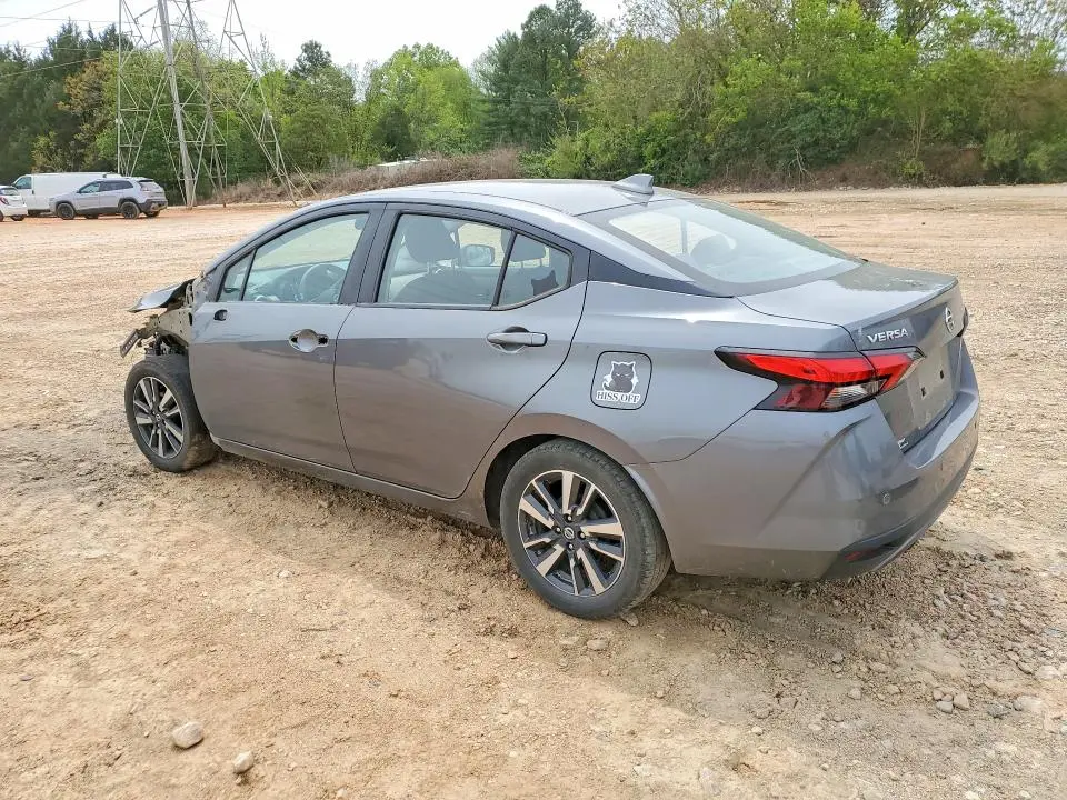 2021 NISSAN VERSA SV  