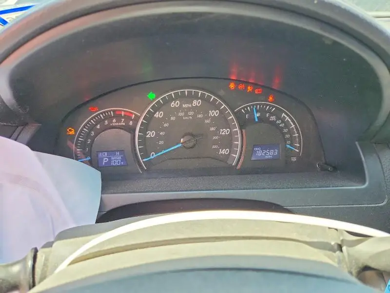 2015 TOYOTA CAMRY LE  