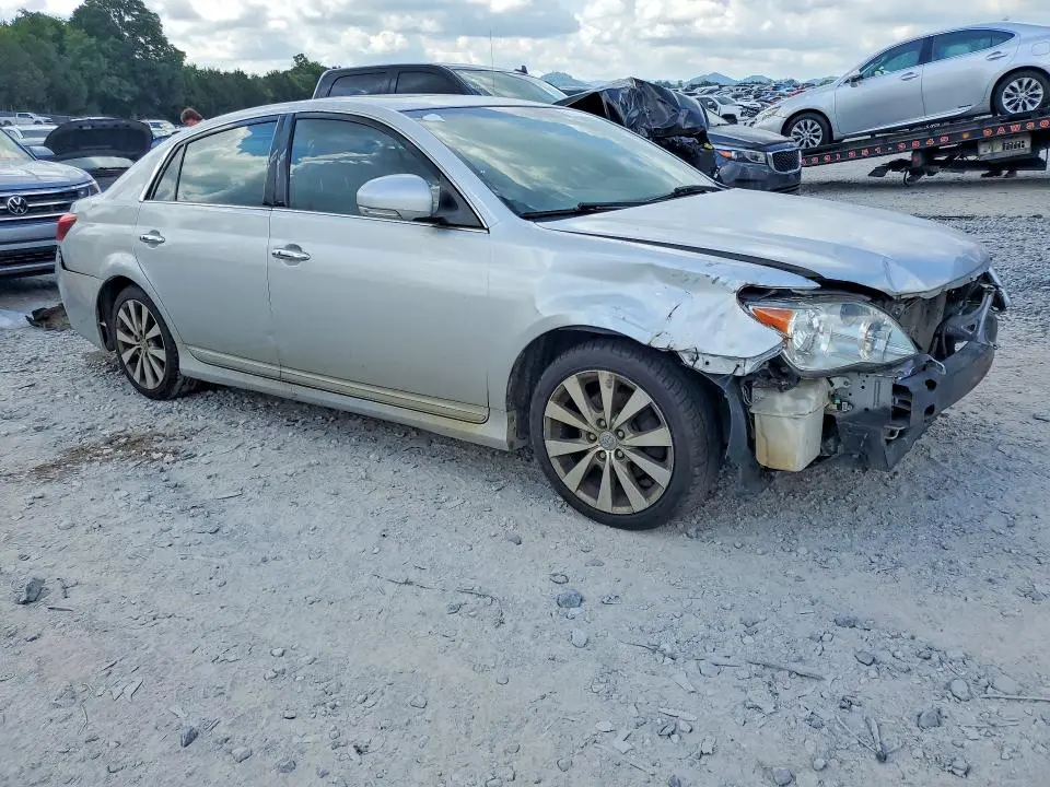 2011 TOYOTA AVALON LIMITED  