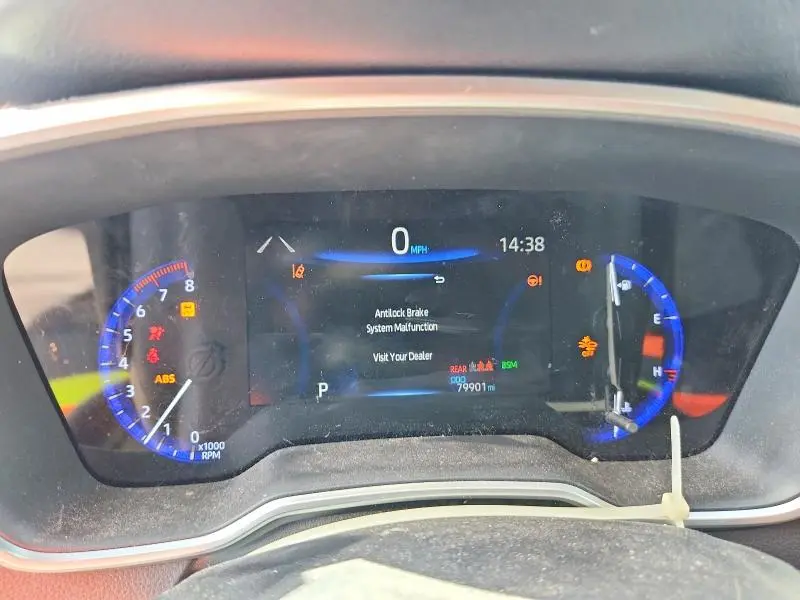 2020 TOYOTA COROLLA XLE  