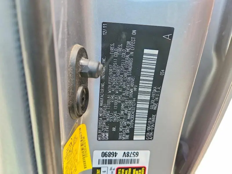 2012 TOYOTA SIENNA XLE 8-PASSENGER  