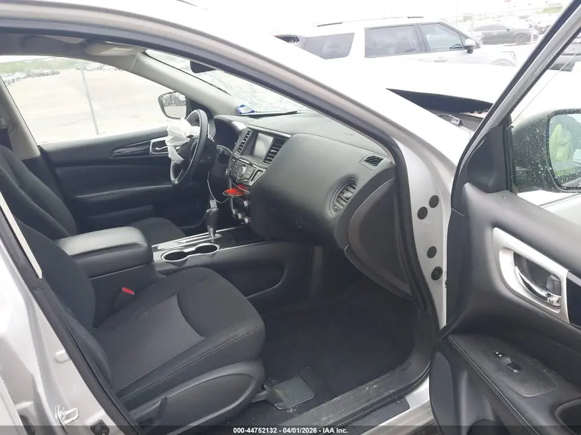 2019 NISSAN PATHFINDER S