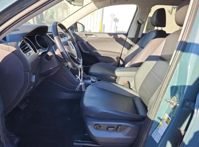 2019 VOLKSWAGEN TIGUAN SE  