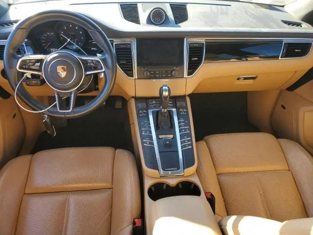 2018 PORSCHE MACAN   