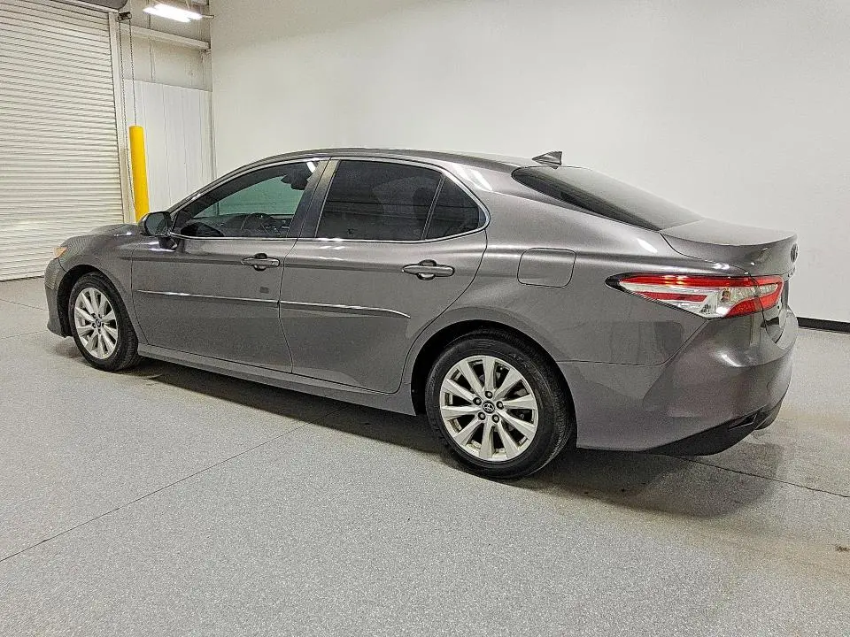 2019 TOYOTA CAMRY LE  