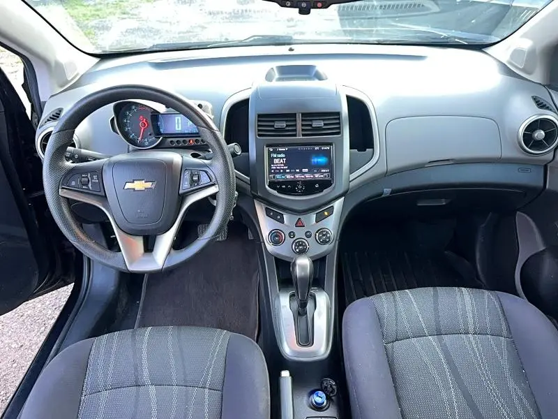 2015 CHEVROLET SONIC LT  