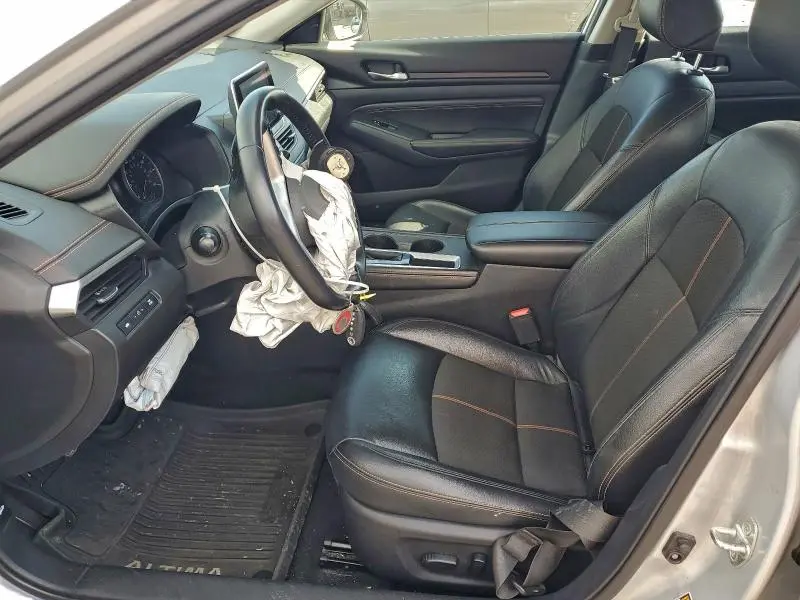 2020 NISSAN ALTIMA SR  