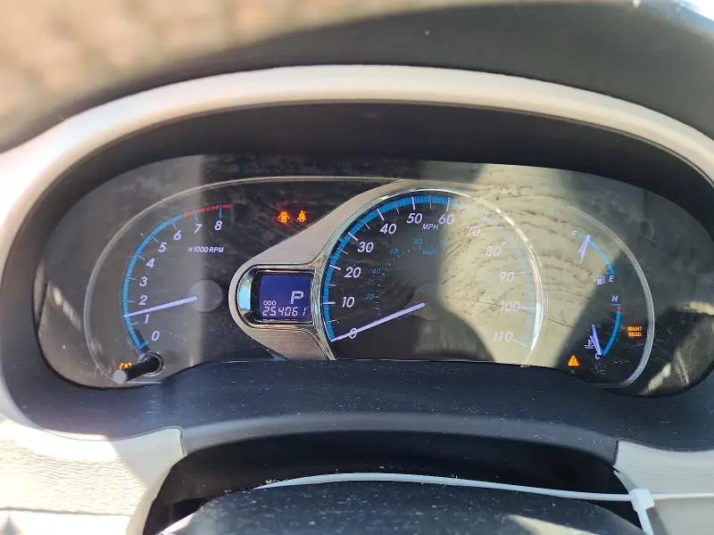 2013 TOYOTA SIENNA XLE  