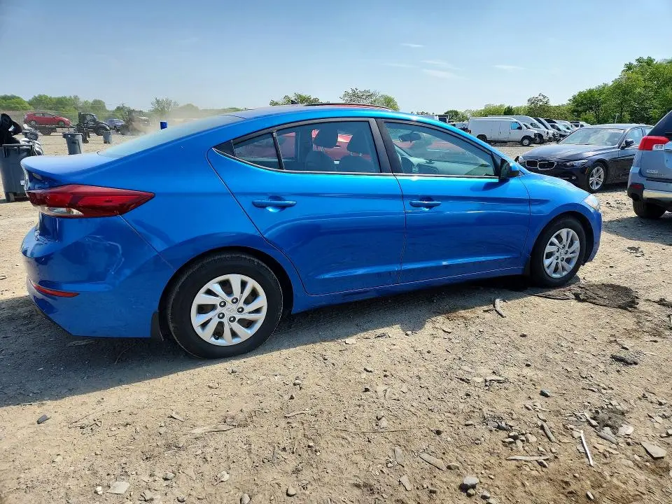 2018 HYUNDAI ELANTRA SE  