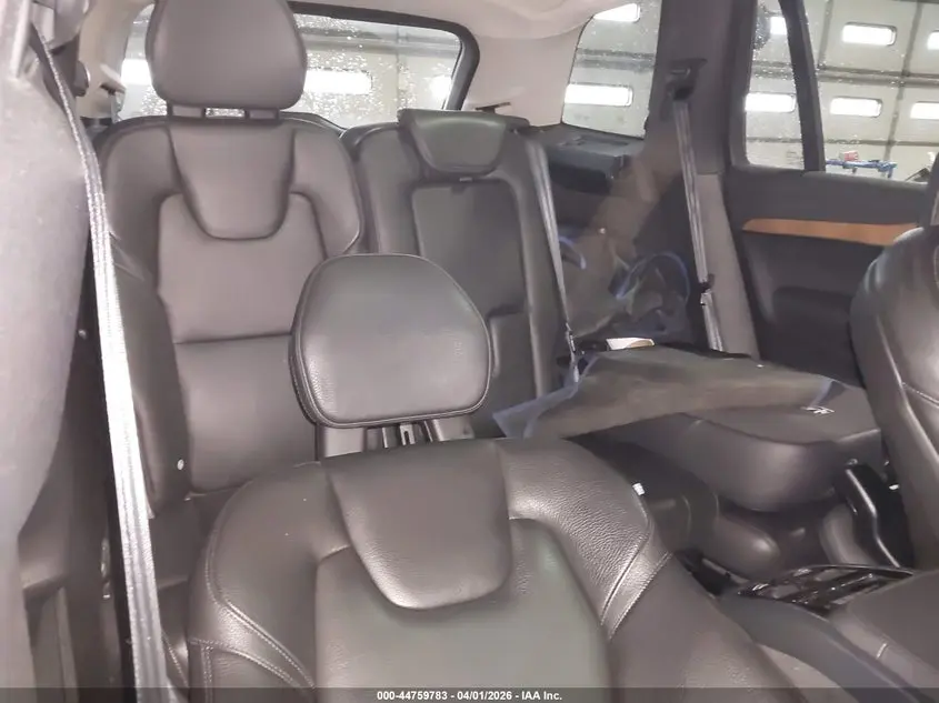 2017 VOLVO XC90 T6 MOMENTUM