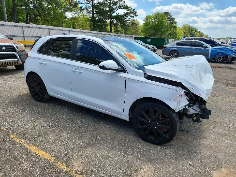 2018 HYUNDAI ELANTRA GT BASE  