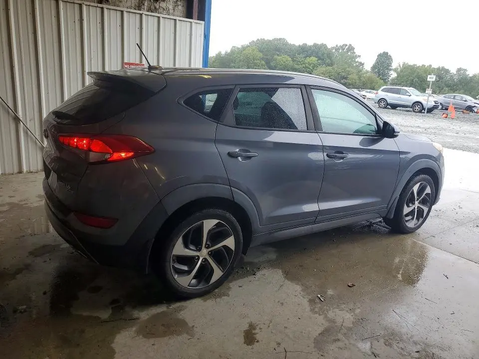 2016 HYUNDAI TUCSON SPORT  