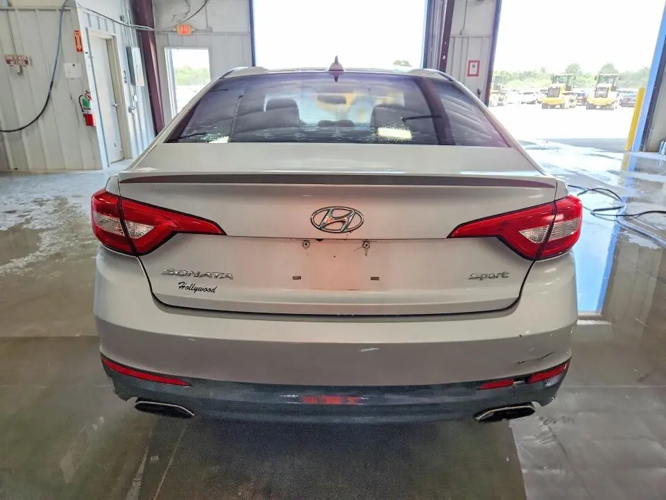 2016 HYUNDAI SONATA SPORT  