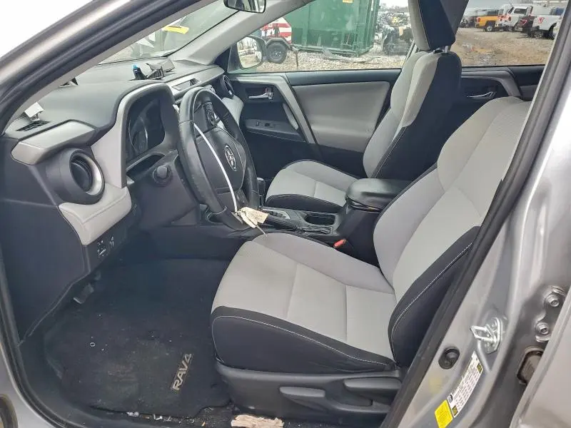 2016 TOYOTA RAV4 XLE  