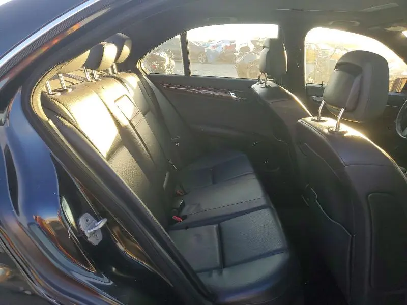 2011 MERCEDES-BENZ C 300  