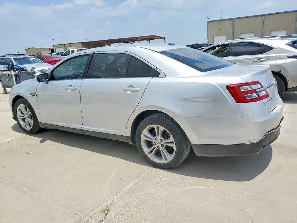 2016 FORD TAURUS SE  