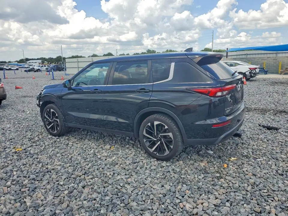 2022 MITSUBISHI OUTLANDER ES  
