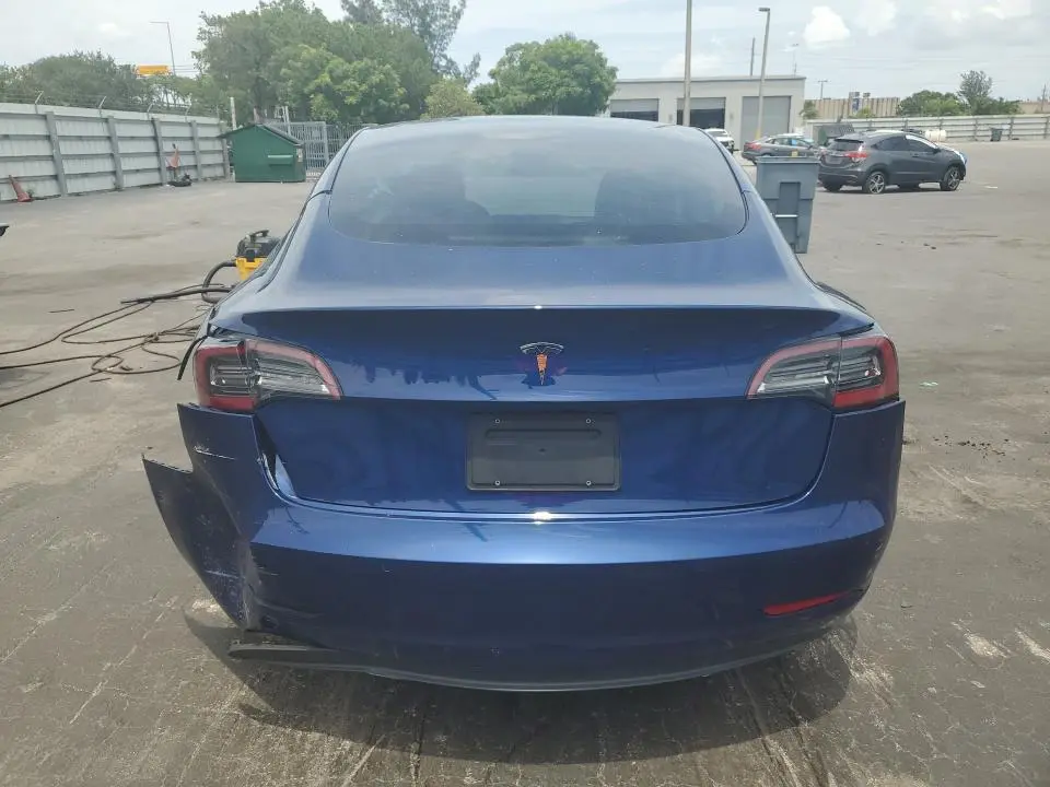 2021 TESLA MODEL 3   