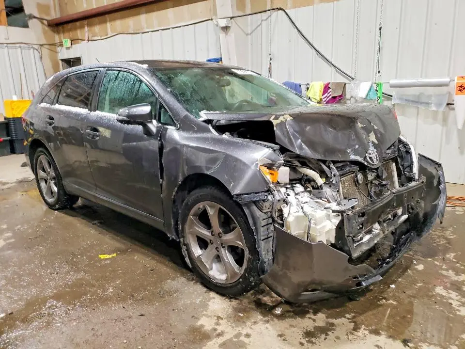 2013 TOYOTA VENZA LE  