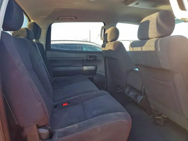 2011 TOYOTA TUNDRA CREWMAX SR5  