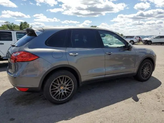 2014 PORSCHE CAYENNE   