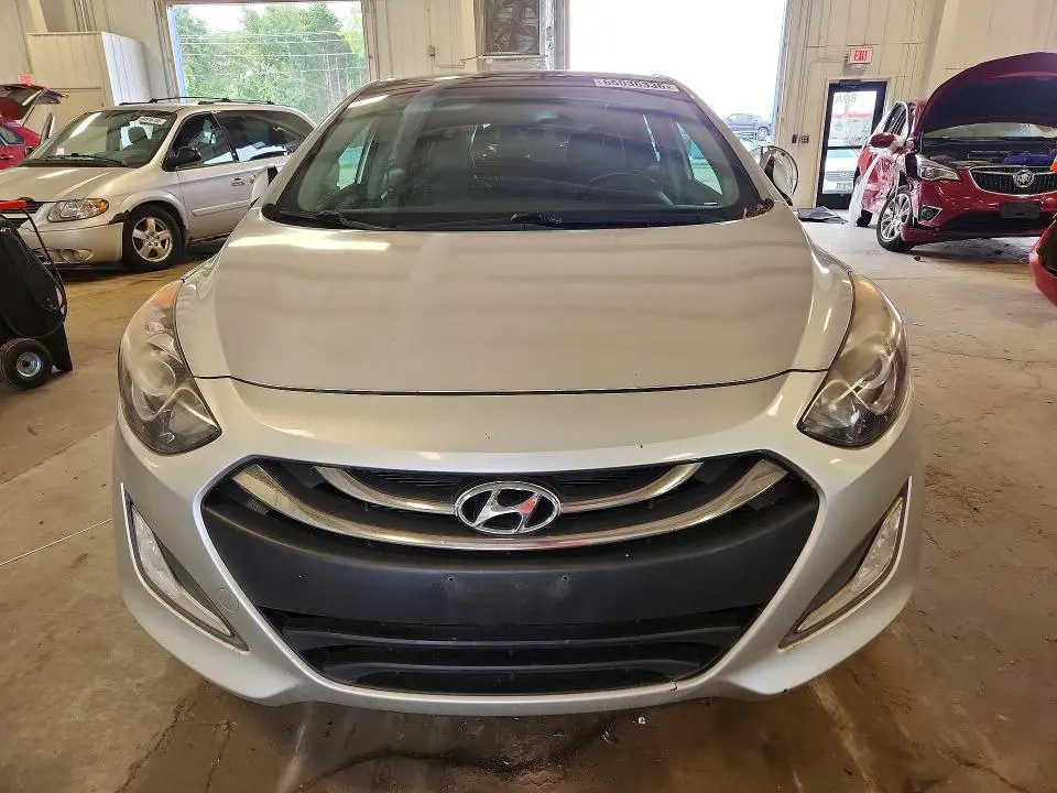 2013 HYUNDAI ELANTRA GT BASE  