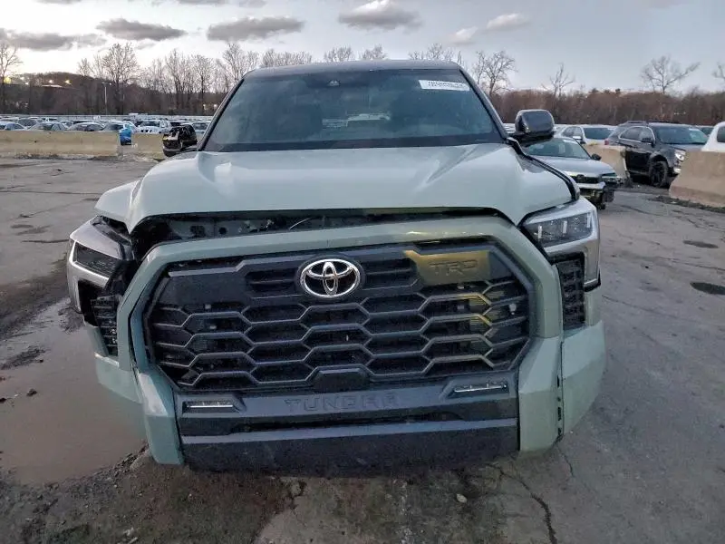 2024 TOYOTA TUNDRA CREWMAX PLATINUM  