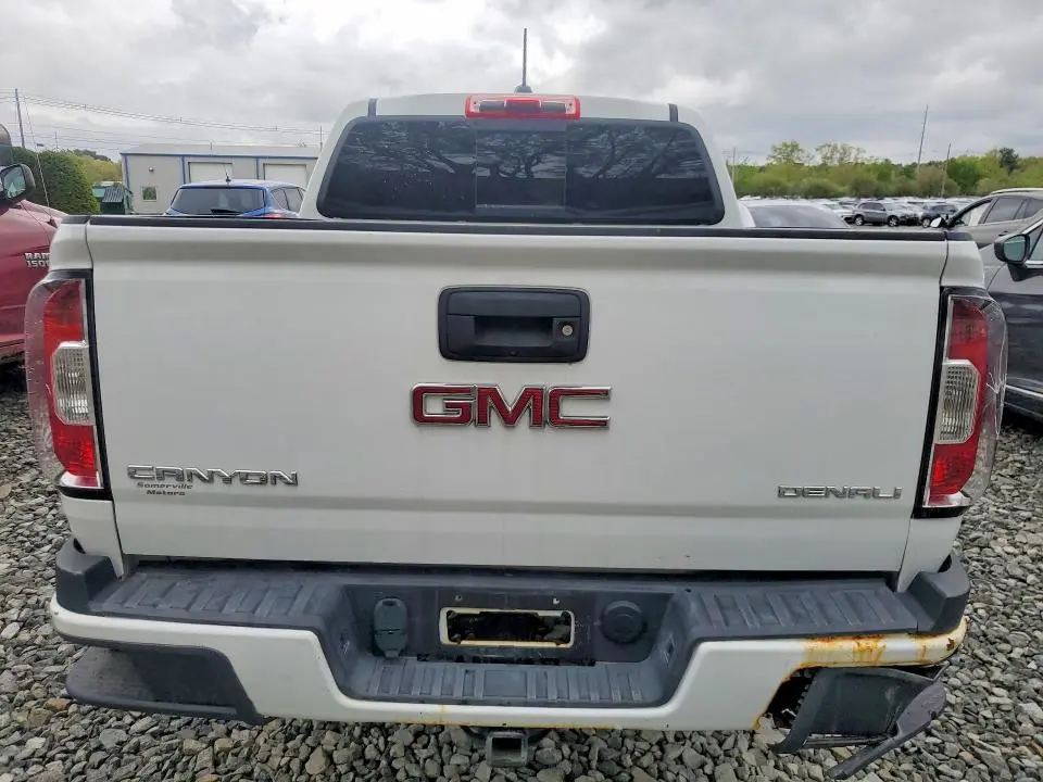 2018 GMC CANYON DENALI  