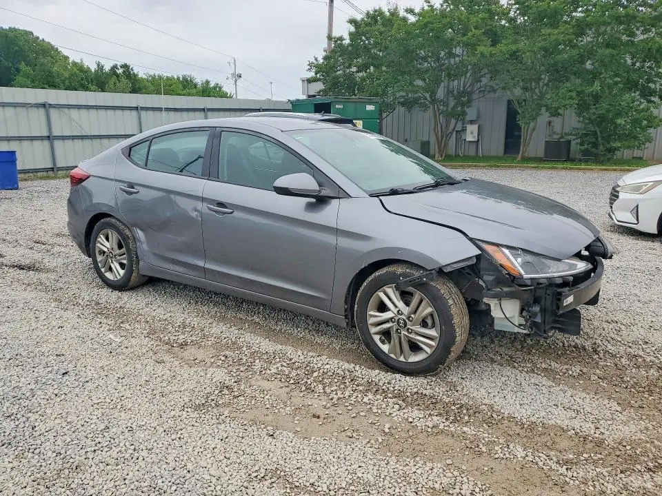 2019 HYUNDAI ELANTRA SEL  
