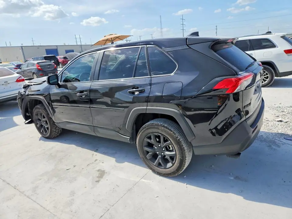 2025 TOYOTA RAV4 LE  